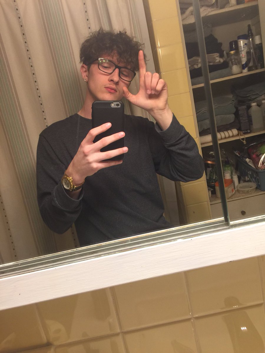 itsinfamous_ tweet picture