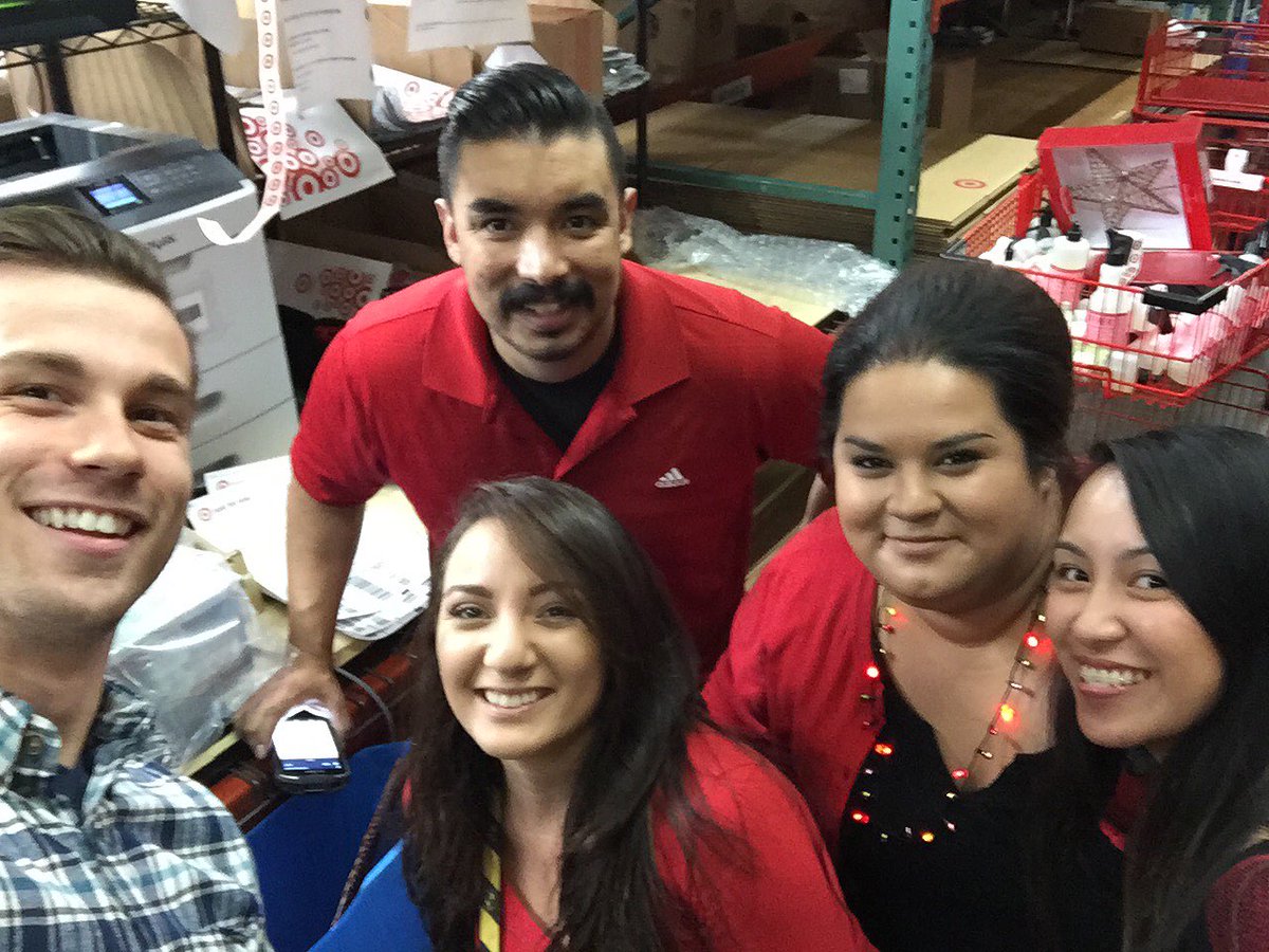 Rise and SHIP with #258! ☀️📦🎯 <a href="/deehiltonTGT/">Danielle hilton</a> <a href="/Des_Rios1/">Desiree Rios</a> @l_hamdalla