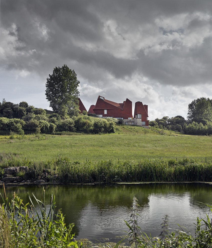 macdonaldwright's tweet image. Sustainability in architecture is expected, but I believe regionalism, craft and the interpretation of the vernacular are also valuable. Delighted that at Caring Wood, this is recognised. Only possible with a dedicated team and a uniquely supportive client. Thanks to them all.