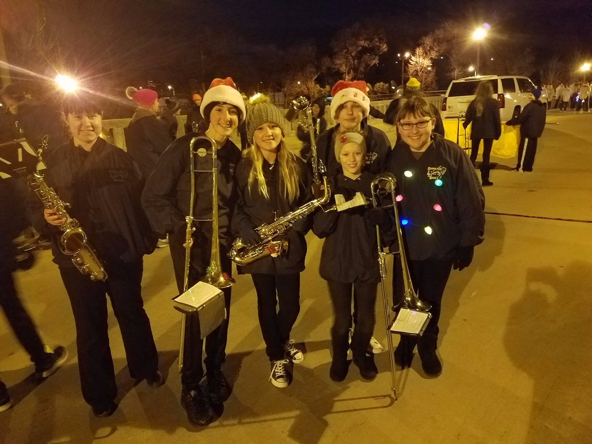 Congratulations to Ms. Kreunen and the Ozaukee Band which participated in the West Best Christmas Parade recently!
#ohspride #warriorpride