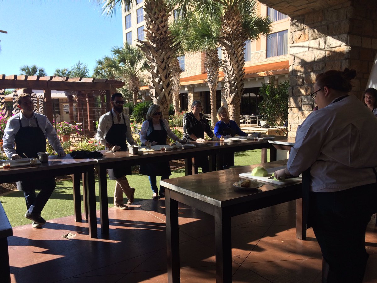 NorthstarMeets's tweet photo. Attendees of #DestinationTX cooked up some baked brie and agua fresca as one of the afternoon activities @hsbresort. https://t.co/tWoCsyecb3