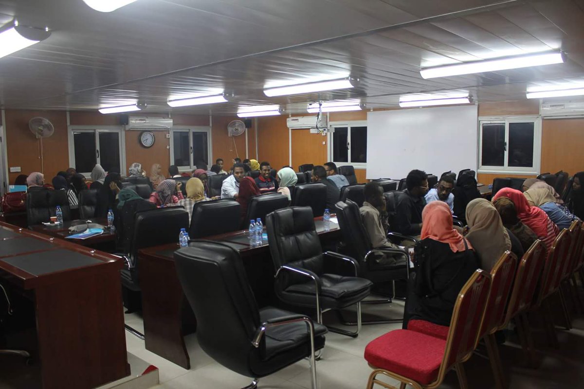 MindUpSudan's tweet photo. مازن شرفي، المهندس والمحاضر في السياسة العامة تقدم لنا اليوم بمواضيع ثرة في علم الإجتماع والفلسفة مما تلتمس تاريخ مفاهيم القيادة والتغيرات الحضارية في الأجيال وصولا إلى زماننا الحاضر وعن كيفية توظيف دوافعنا جميعا لبناء مجتمع زاهر بالإستمرارية والإستقرار والحضارة. https://t.co/CmLgxDuqMZ