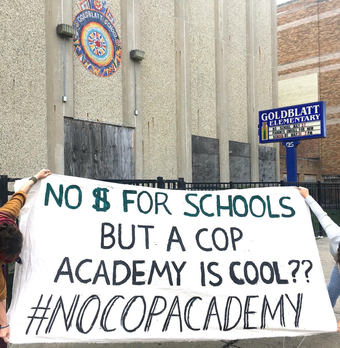 BLMChi's tweet photo. This #GivingTuesday support our friends @ChiCopWatch who In the last 2 years,  illuminated &amp; participated in FIVE campaigns: 

1. #ByeAnita
2. #FundSchoolsNotJails
3. #RememberRekia / #DontPayDante / #SaveCSU
4. #StopITOA
5. #NoCopAcademy 

 Donate: https://t.co/QYgiBCT3KM https://t.co/TaHnwduMMr