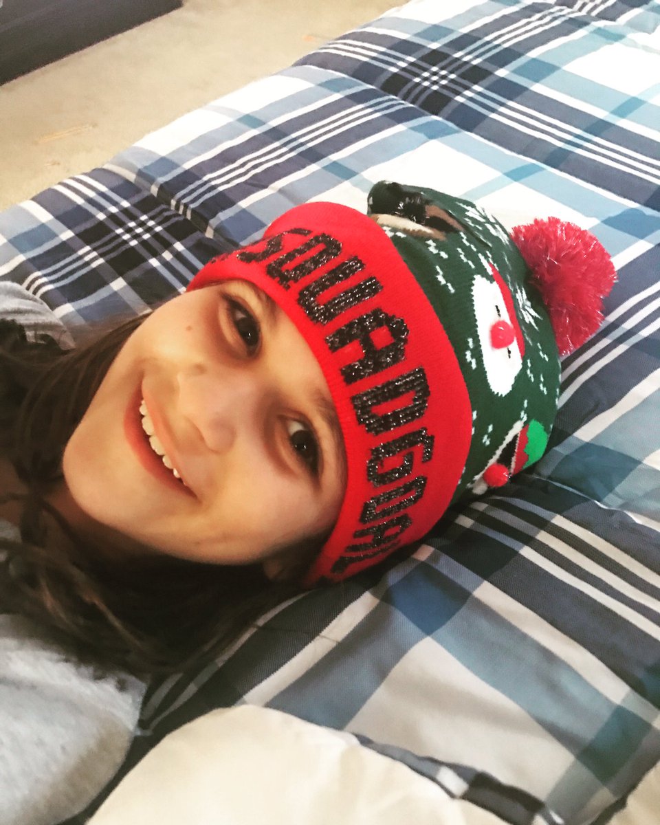 VTDiva01's tweet photo. She's got #SquadGoals for the holidays. #LovesHerSomeSanta #AndTheElves #OnPrancer #AndMina https://t.co/yzxprkCuXV