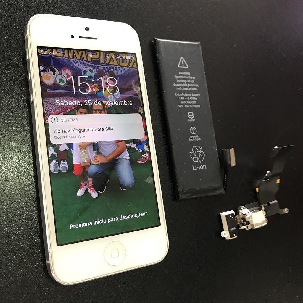 iServicesEC's tweet photo. Seguimos de Black Weekend en todas tus reparaciones para iPhone, ven ya 📲 #iservicestore https://t.co/2TlgQP0VMZ