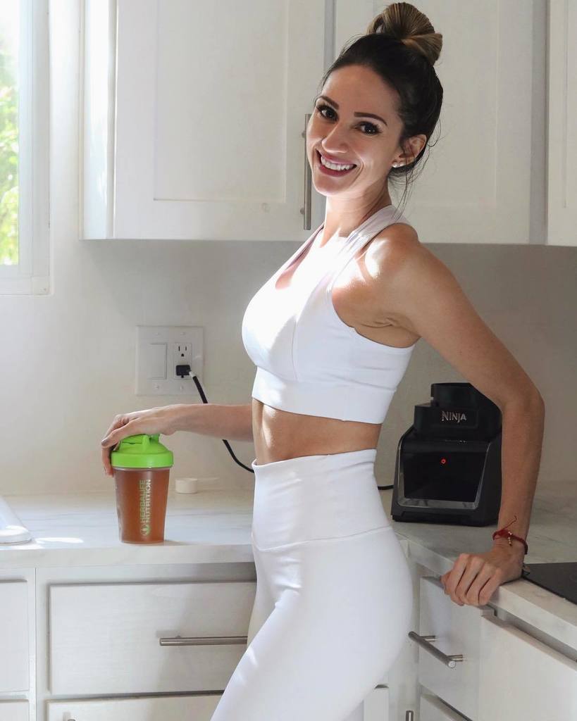maribaesco's tweet photo. Adiós celulitis con este té 👌😏😏 #TeHerbal https://t.co/psKBokmicL https://t.co/ejixvDnIUj