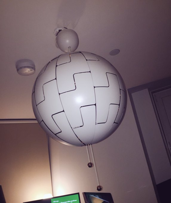 Watch Kirsty's leaked NSFW photo on TwXstars