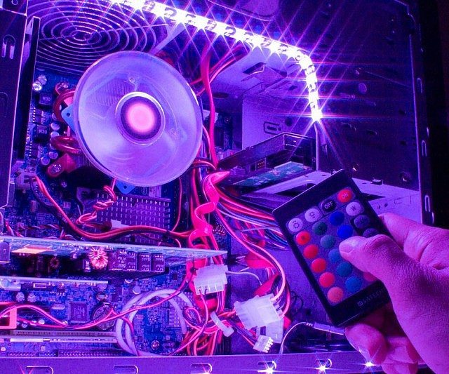 2017santa's tweet image. Remote Control LED Light Strip - tiwib.co/remote-control… #ComputerGeekery #giftideas #gifts