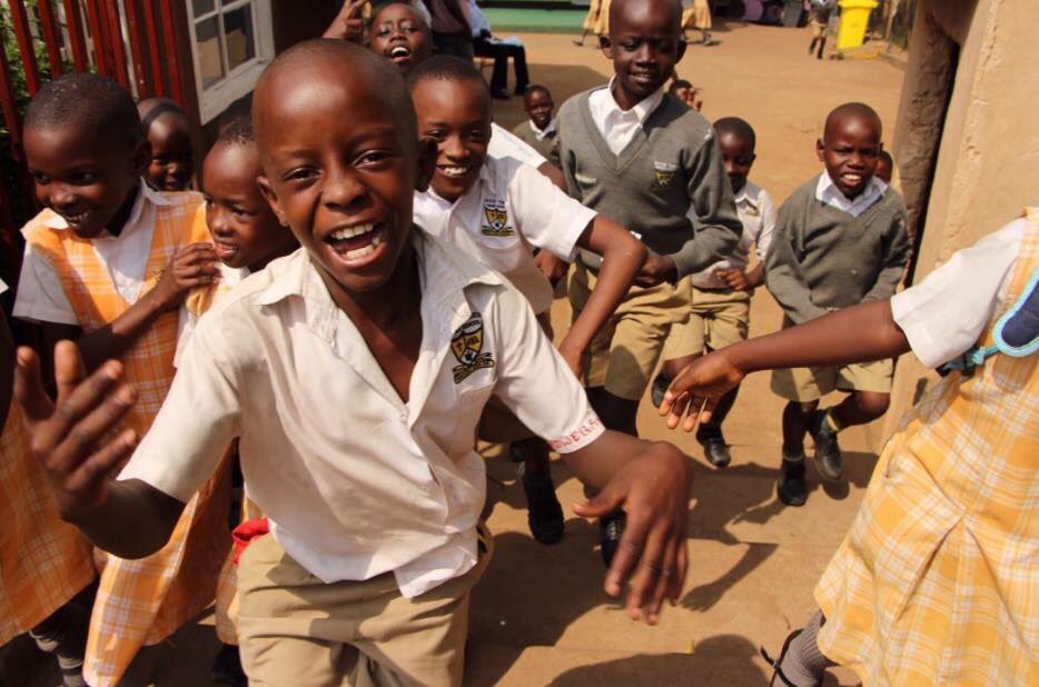 HartmanHouse's tweet photo. We can’t wait to see every African child educated! All donations today go straight to that dream! #GivingTuesday is in full force! Tell your friends and get to giving!! #GivingTuesday https://t.co/qoy5ZYdrRF https://t.co/jQnTZELo5g