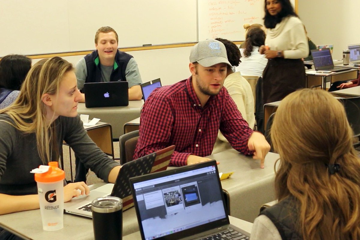 unccollege's tweet photo. Students will show off their hard work from makerspace and CURE projects this Friday from 2-4 in the Genome Science Lobby. Learn about the different courses that helped bring those projects to life: https://t.co/dDitz4cQON
#QEP4Me https://t.co/uuoCeaa1jR