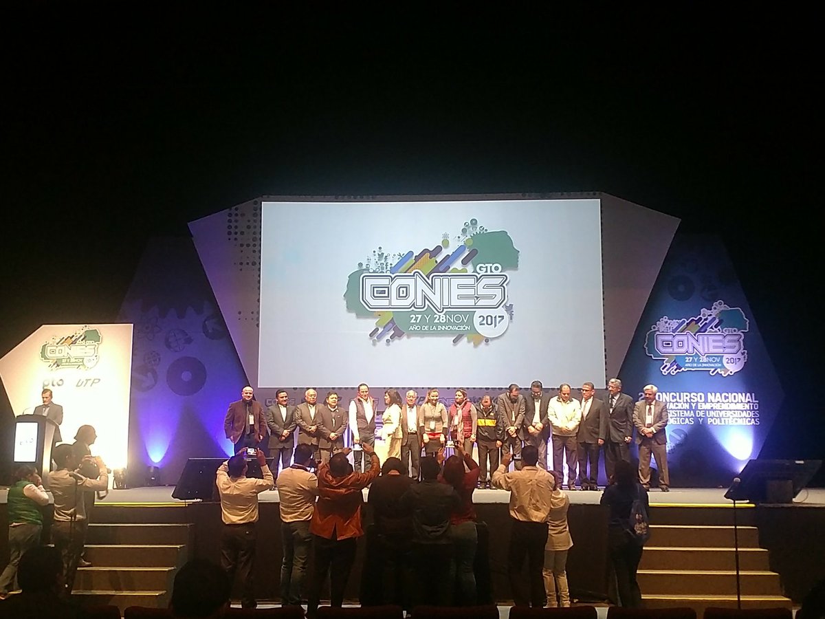 upinnem's tweet photo. Premiación #CONIES2017 @CONIES2017 https://t.co/8cVapUeou0