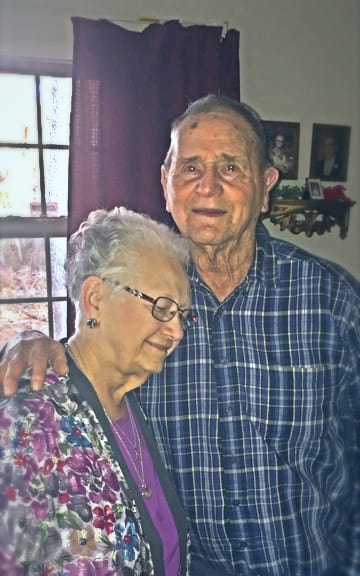 TwinOaksRet's tweet photo. Resident Spotlight: Robert &amp; Anna began their story long, long ago. Little did they know that when they met 70+ years ago that their marriage would lead to 3 sons, 5 grandchildren, &amp; 4 great grandchildren! #FrontierCulture. https://t.co/mZLef809nM