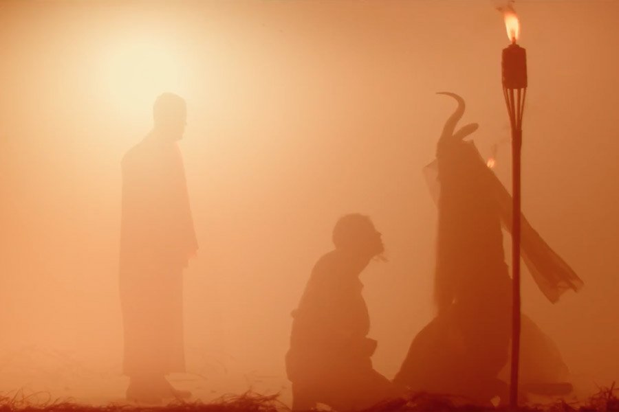 HappyMagTV's tweet photo. PREMIERE: Make a deal with the devil in 'Curse', the twisted new clip from @palefiretweets https://t.co/BCVlaMFPao https://t.co/vJB0Sr4qzu