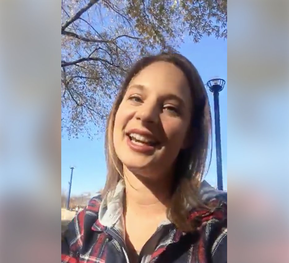 studentvets's tweet photo. Former Chapter President at @UAFSSAO and @USArmy veteran Jennifer Hosley shares her #GivingTuesday message supporting SVA here: https://t.co/0igoi47cvr 

Support a student veteran today by donating at https://t.co/JrQLlYlCLG https://t.co/i7AMelbyDd