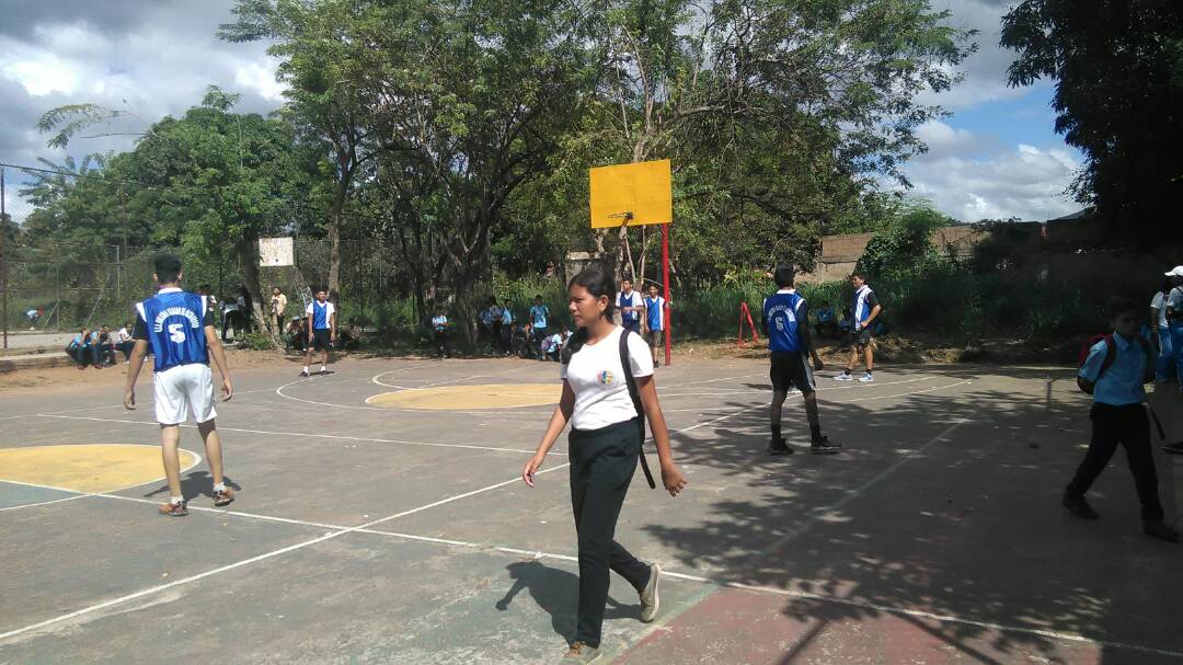 #MONAGAS Inauguración de los juegos intercursos Escolares en en el Circuito Educativo N°3 #GUARICO