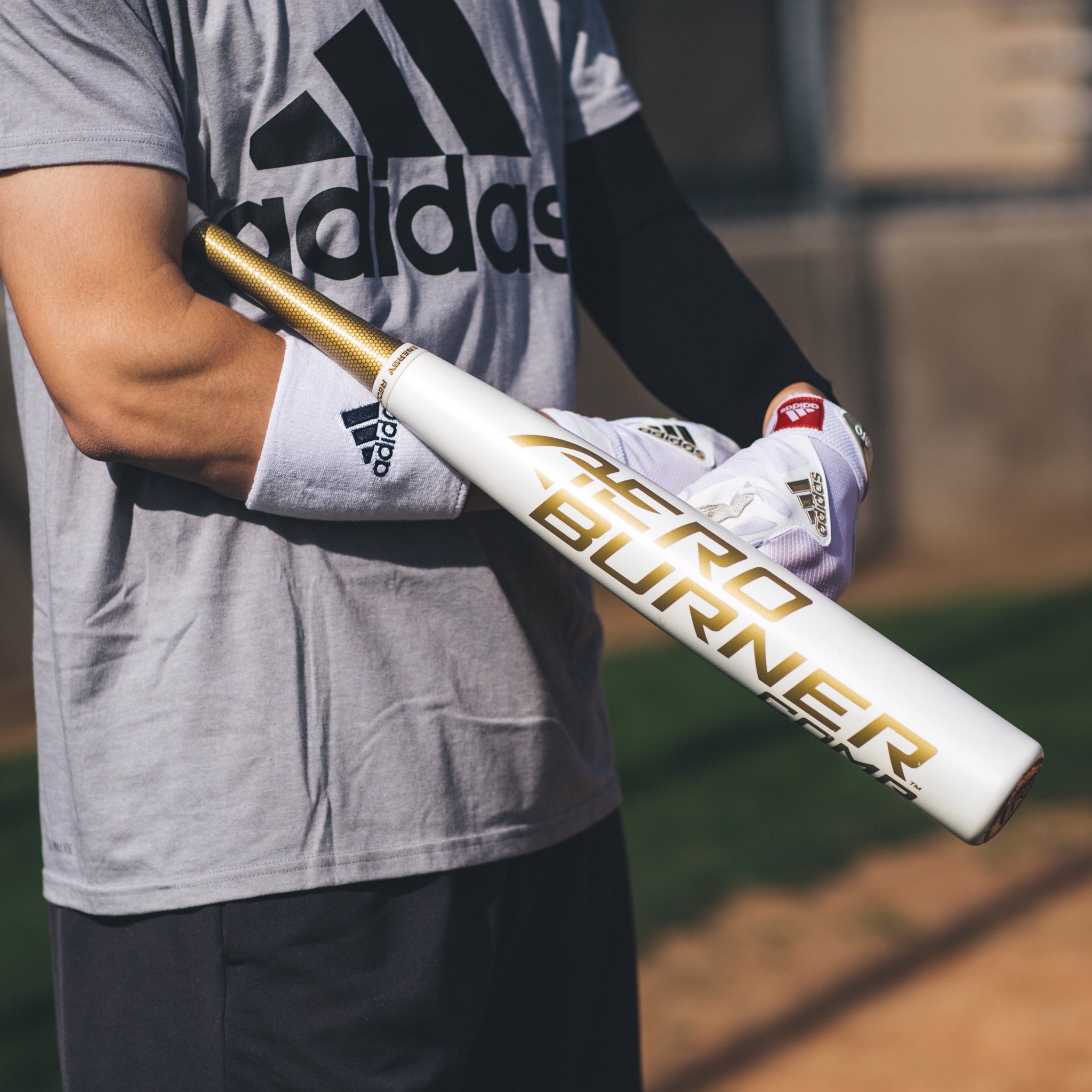 Dugout on "Mashed. Taters. Stay eatin' with the white/gold Aero Burner composite. Available now: #AeroBurner https://t.co/DGqj58yTQi" / Twitter