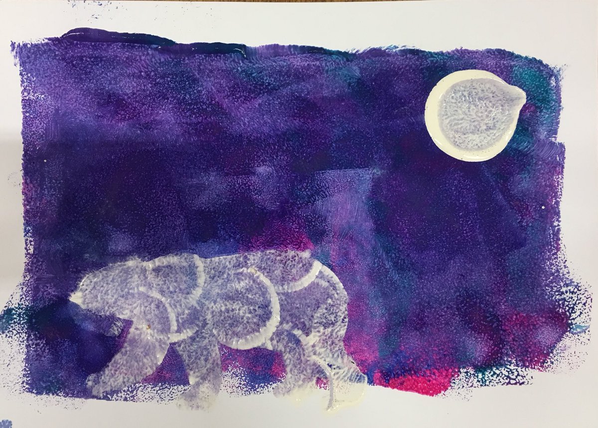 TCSGrantham's tweet photo. Well done @Huntingtower Create Clubbers - very impressed with all your work today! Gorgeous polar bear art! They were so proud of themselves! #polarbears #creationstation #createclub #Grantham #arcticlandscape #AfterSchoolClub https://t.co/EwAvQ4zBGc
