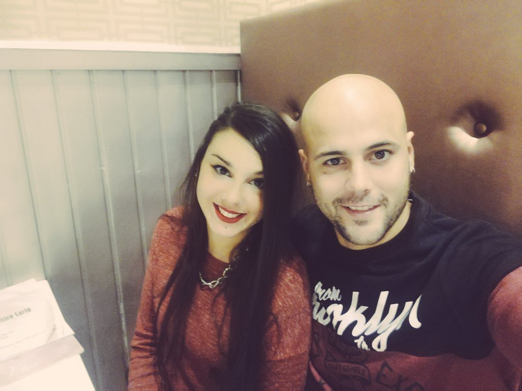 AnaH140488's tweet photo. Otro 28 de noviembre a la verita tuya! 😍❤️ @adrigrapa  #UnLustroJuntos #MuchoLove #Aniversario #ElSitioDeVélez #ElPuertoDeSantaMaría https://t.co/IEFq0wleJF