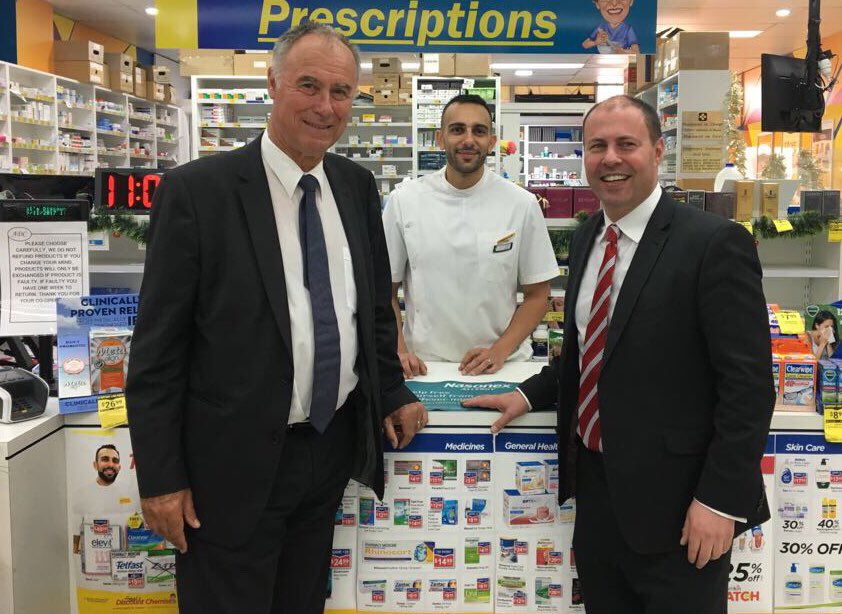 JoshFrydenberg's tweet photo. Terrific to join @JAforBennelong to talk our energy plan with small businesses in Bennelong. https://t.co/Xs79rLk6Rp