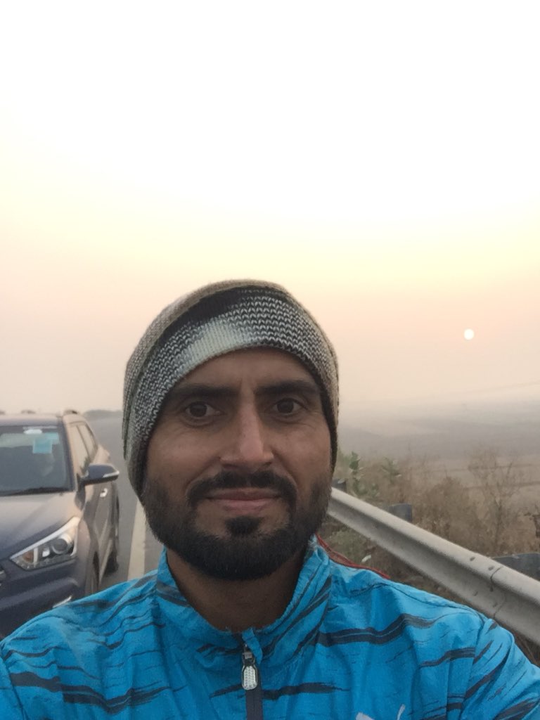Patna_Marathon's tweet photo. Race director @dharma2wits Dharmendra Kumar running 101 km from #NalandaUniversity ruins to Gandhi Maidan, Patna https://t.co/QKHUOqPrbi