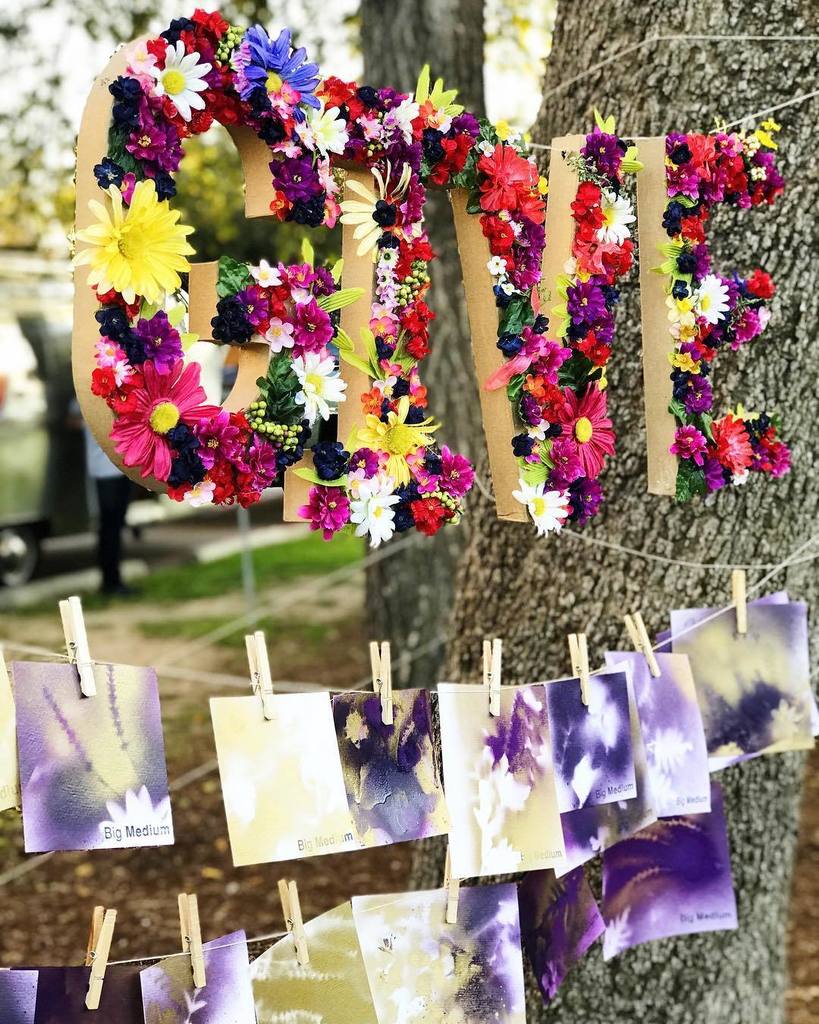 We had a great time at I Live Here, I Give Here’s #GivingTuesday Pop Up Party making flower silhouettes. There’s still time to give and every contribution matters. Thank you for your support!