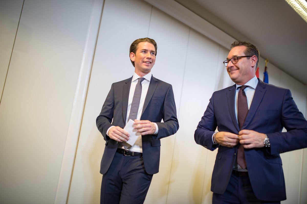 sebastiankurz's tweet photo. Haben klares Bekenntnis zum differenzierten &amp; leistungsfördernden Schulsystem. Darf nicht sein, dass Kinder nach d Volksschule nicht sinnerfassend lesen können und Jugendliche nach d Schulpflicht nicht über notwendige Grundkompetenzen verfügen, d es für weiteren Weg braucht. 2/2 https://t.co/nlneGWaVJ0