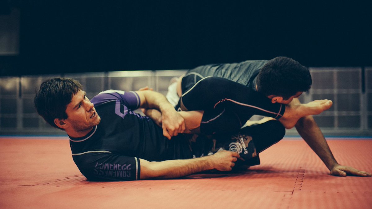 Training <a href="/engineshed/">The Engine Shed</a> with <a href="/lincolnSU/">Lincoln SU</a> great turnout again looking at more techniques and plenty of live sparring #eastmidsbjj #Training #Students #society #instruction