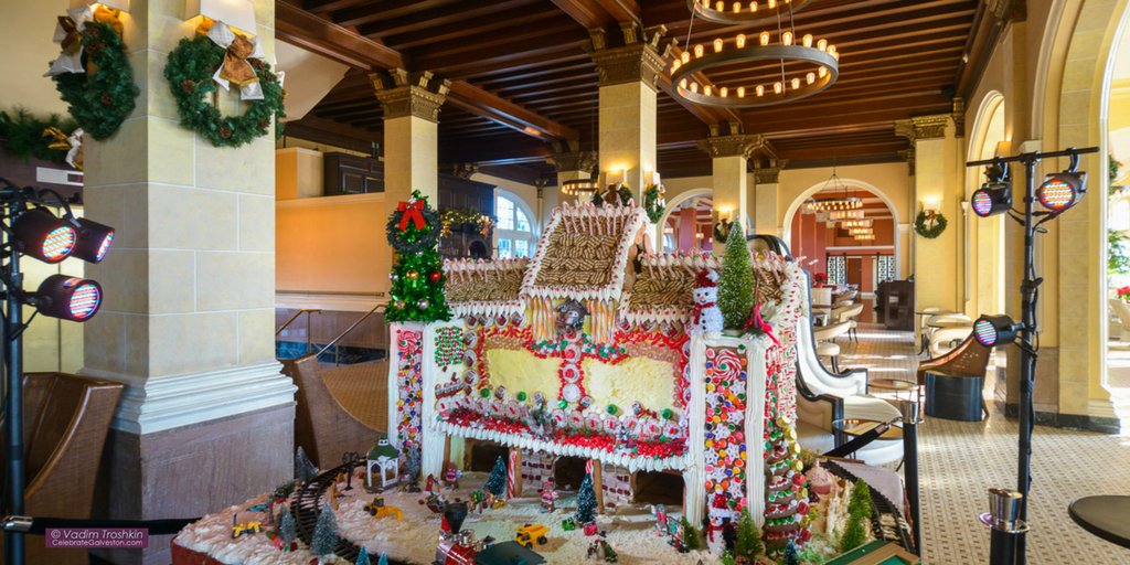 DiscovGalveston's tweet photo. Here are 9 holiday party trends to make your Christmas party memorable. Retweet if you are not ready for the holidays. #holidaypartytips #holidays https://t.co/oQ5d1ChhIi https://t.co/oDJp12qc1h