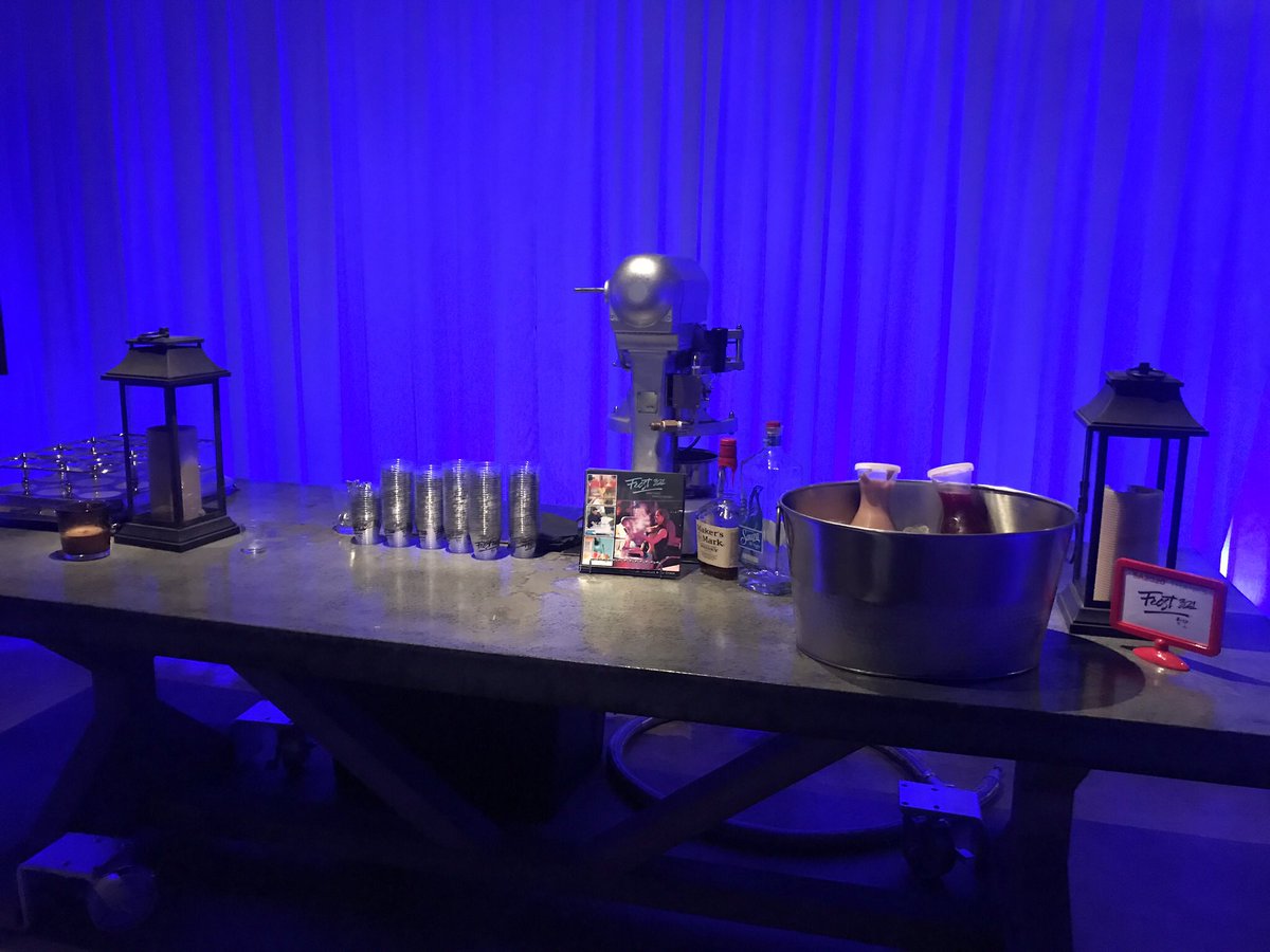 Thanks to the fabulous <a href="/BigaontheBanks/">Biga on the Banks</a>, <a href="/Chocollazo/">Chocollazo</a>, Frost 321 and Restaurant Gwendolyn for the delicious bites this evening! #loveyourcity