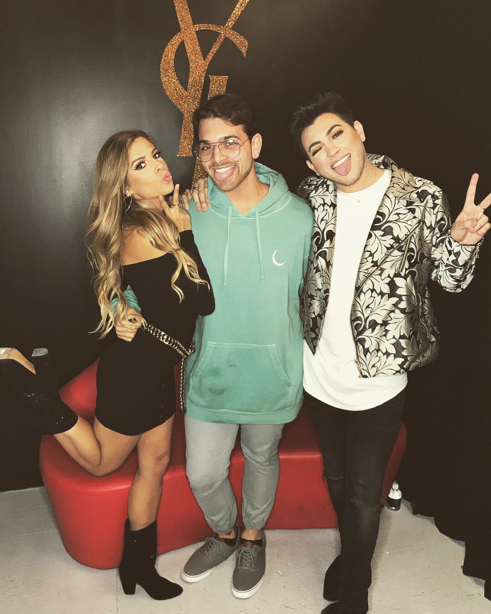 Kevinkiley123's tweet photo. It was a pleasure meeting these two amazingly talented people! Thank you for a great experience and being so humble and kind! And big thank you to @ysl @yslbeauty @mannymua733  @Laura88Lee 
#catspajamas
#mannymerch🌙 https://t.co/Q6hP5psPUK