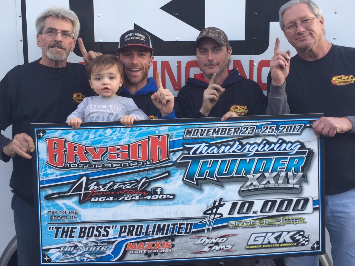 ckikarts's tweet photo. Look who stopped in to visit today...the $10,000 Pro Limited "The Boss" winner, Camron Carter and family!!! Thanks, Cameron for driving the Rodney Wood CKI power machine to victory lane🏁🏁🏁 https://t.co/oeR327GDdo