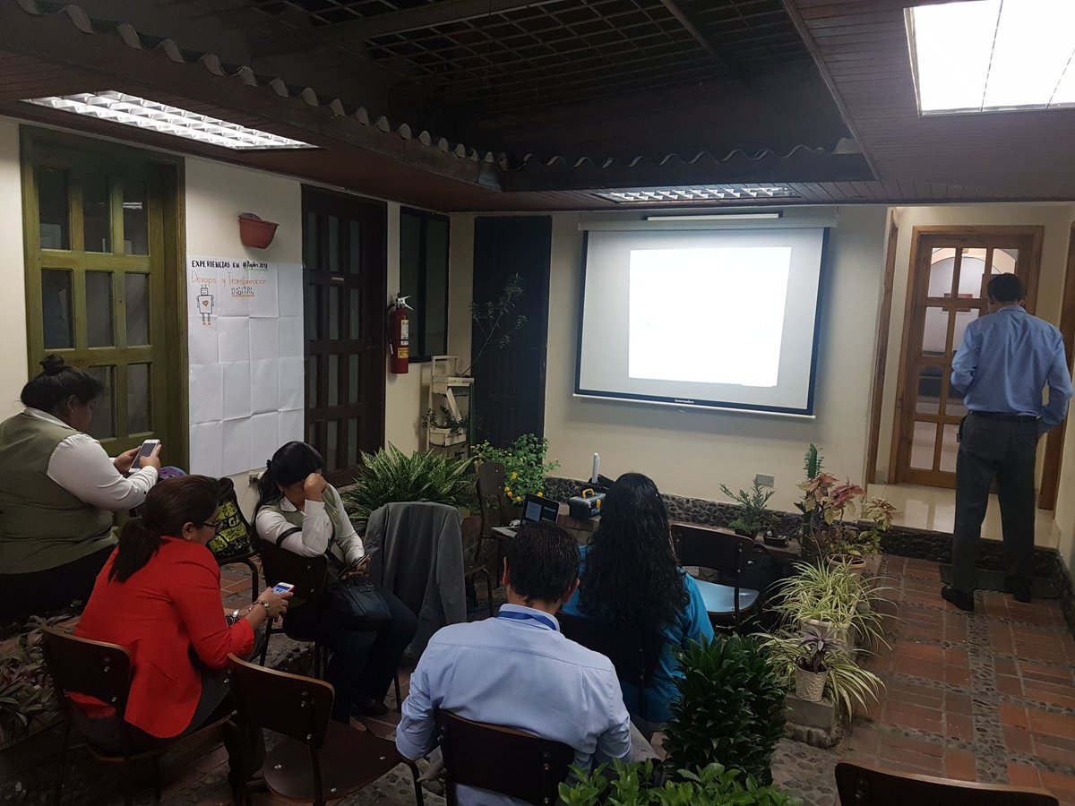 AgilesGye's tweet photo. Por iniciar #LeanCoffeeGYE https://t.co/3URI5L6HOk