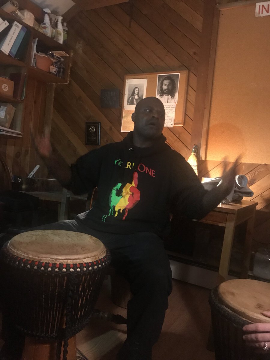 BrookeGiles28's tweet photo. Healing through drumming #j361jd https://t.co/sjhPhtUis4