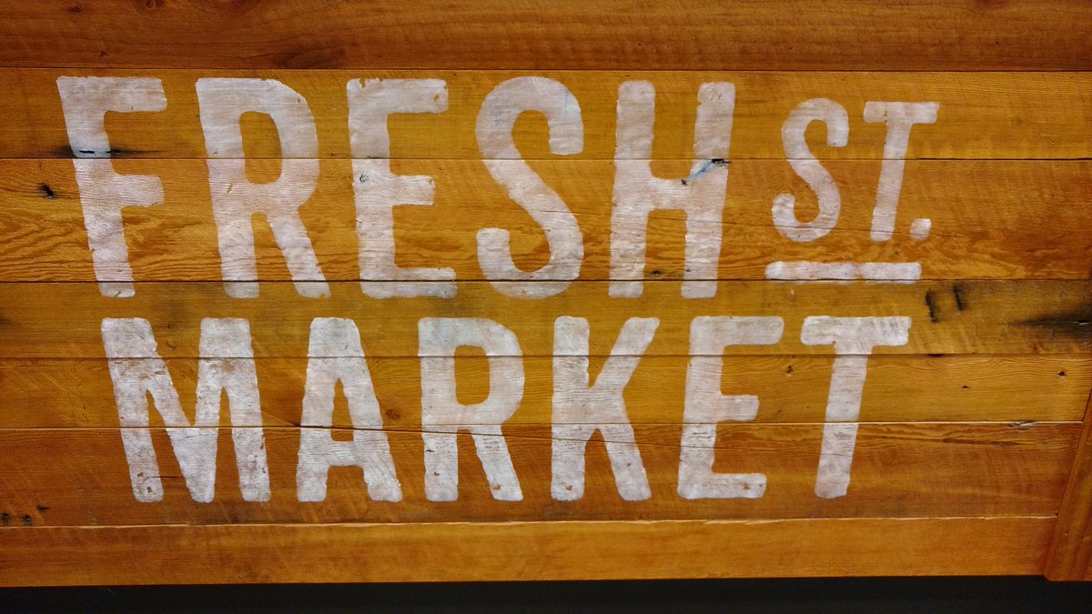 chefpolacanada's tweet photo. don't forget to pick up your vegan snacks @FreshStMarket in #WestVancouver or #panaoramavillage in #SurreyBC @myveganrobs #brusselsprout #dairyfreecheddar & #cauliflower #puffs #turmeric #sproutedrice #wavechips #plantbased #healthysnacks #GoVegan https://t.co/vPSe9I5aHe