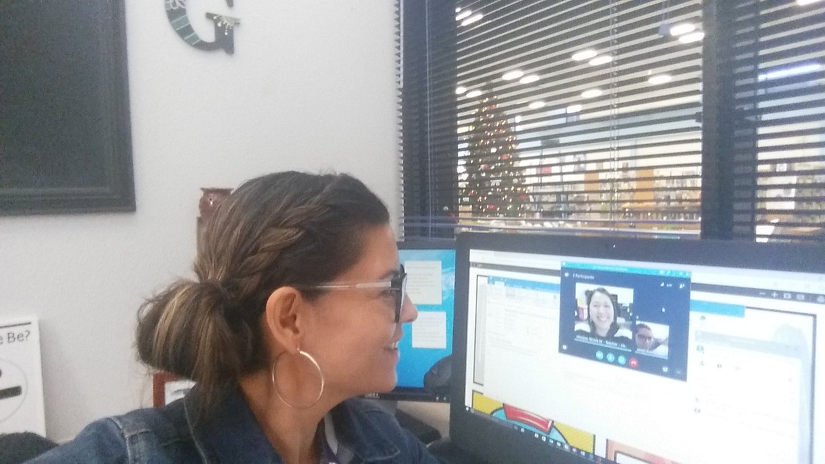 AvalosLibrarian's tweet photo. El Dorado #aztecempire and #StallionPride getting ready for #Skypeathon 2017! @TMHinojos_EDHS @WDSliderMS #SliderLibrary https://t.co/UjtaOGqfD9