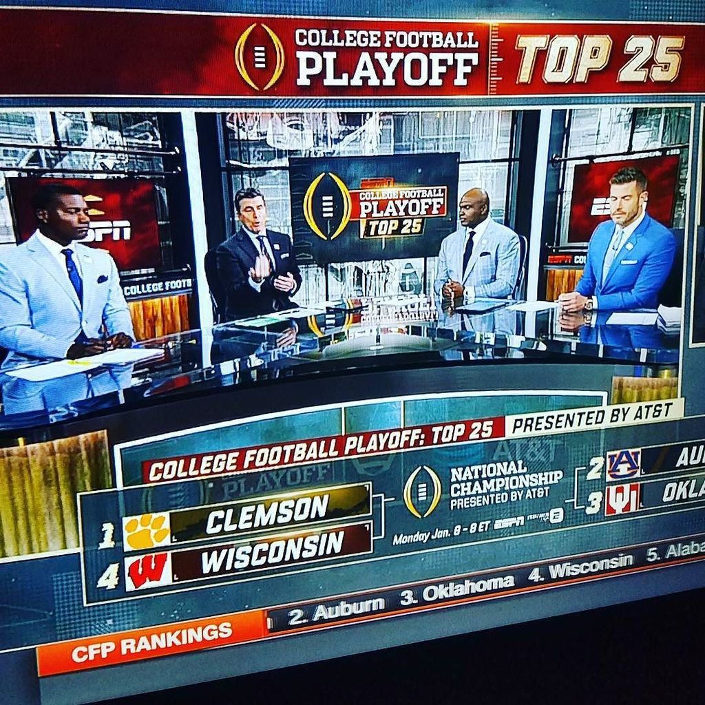 Wisconsinights's tweet photo. Finally Four! (via @prostartsports) #FinallyFour #OnWisconsin #Wisconsin #Badgers #Top25 #CollegeFootball #Football #CFP #CFPrankings #Number4 #CollegeFootballPlayoff #WisconsinBadgers #WisconsinFootball #WinAndYourIn #NCAA #ESPN #Wisco #WiscoFootball #U⦠https://t.co/C04M52Nu31 https://t.co/6hJsm2CHk0