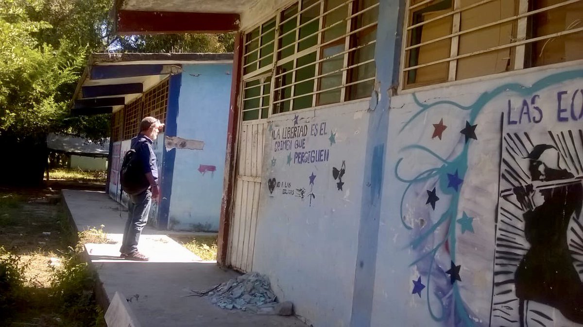 CanEmbMexico's tweet photo. Congrats to # OjodeAguaComunicacion for their #HumanitarianAssistance project to support the victims of the September earthquakes in Juchitan, San Francisco Ixhuatan and San Francisco del Mar #Oaxaca funded by #Canada #CFLIMX https://t.co/aSxvoupUFt