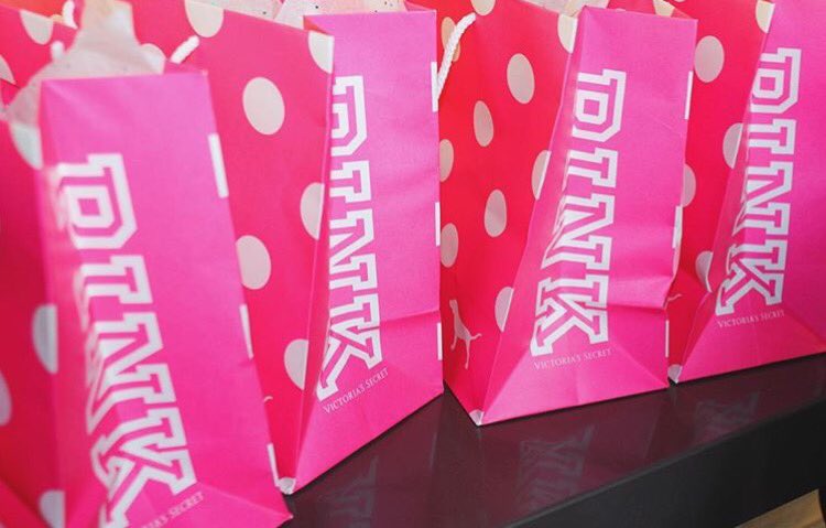 vspinkou's tweet photo. So. Many. Giveaways. We can't wait to see you tonight at the fashion show! Don't forget to RSVP for a chance to win a major prize 👀👜💗 https://t.co/IOzoS97G3o