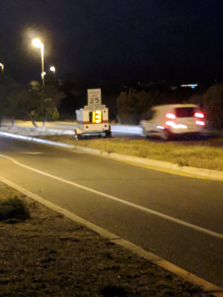 sieTK's tweet image. Day2 of improperly setup radar on Gov Miles Rd. Street is 30mph not 25 @santafepolice @javiermgonzales #fixplease #SantaFe