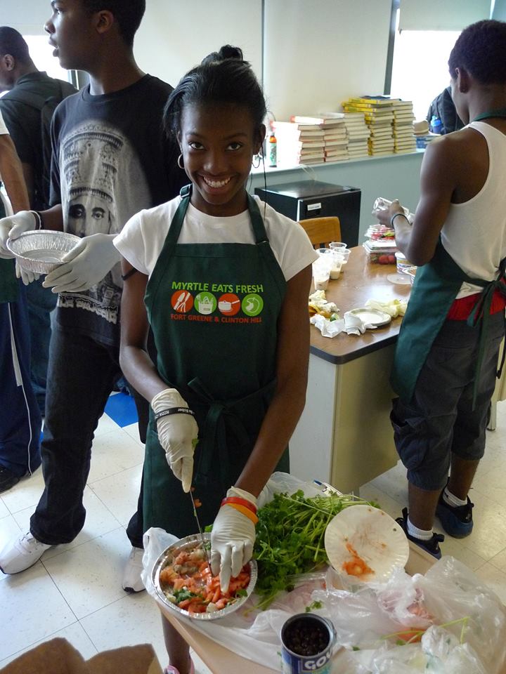 CityScienceOrg's tweet photo. Such a great time with delicious, fresh food made possible by @WholeFoods and  @CityScienceOrg #fieldtrips! Show your support so kids can go on more! https://t.co/gmH6AXqhyJ https://t.co/fe7B8zrubD