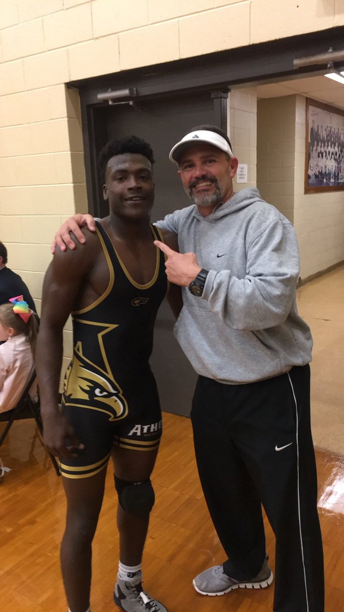 CoachSmothers5's tweet photo. Congrats @PKirby07 He decided to wrestle his Sr yr. Got the W in 1st match ever💪 STUD on the field &amp; mat!! https://t.co/gDdIwjWFKJ