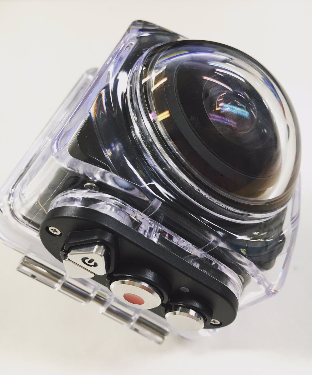 ks_59's tweet photo. 新型ゲット!!!!
コレでVR撮影もバージョンアップします!
#vr #360度カメラ #kodak #pixpro360 #pixpro3604k #vrゴーグル #vrゴーグルはダンボール製 #vr映像 #watom https://t.co/aB1RNs5hW8