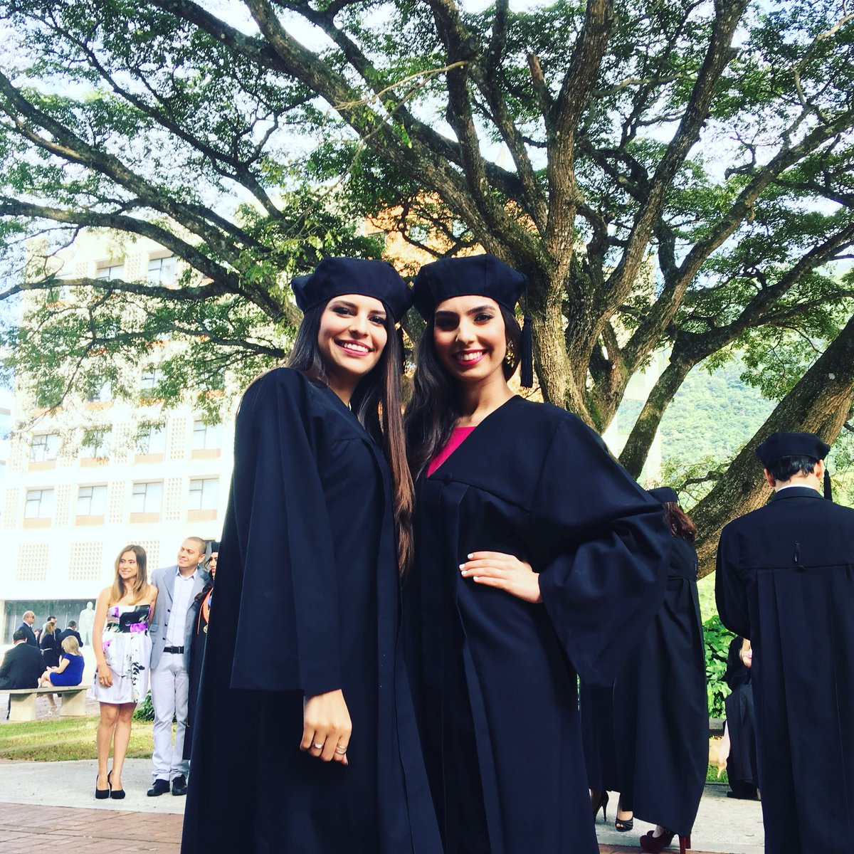 Egresado, recuerda mañana ir a ejercer tu derecho al voto. La cita es en la Sala Los Fundadores de nuestra Alma Mater, piso 4 EMG.  
Juntos podremos elegir la nueva Junta Directiva de ASEMET.