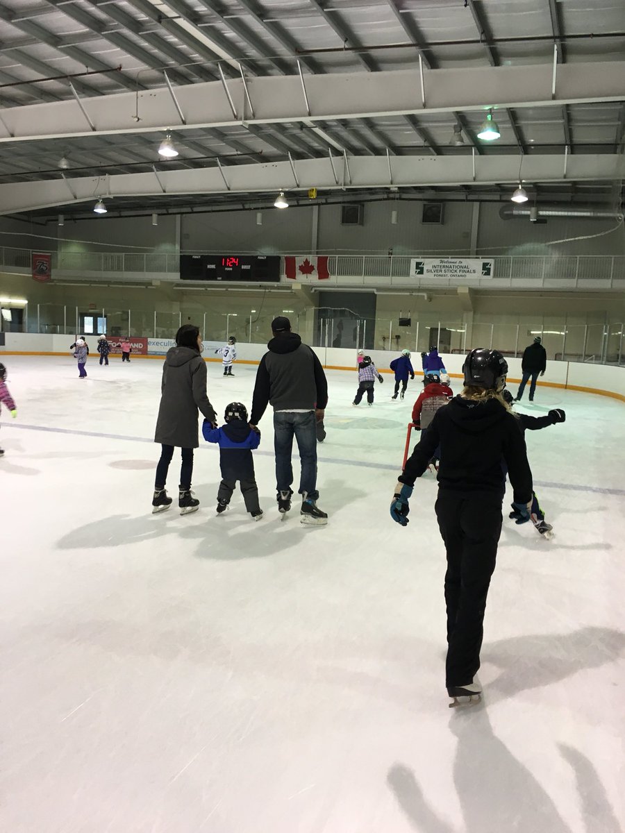 MrDaSilva11's tweet photo. All of the students @StJohnFisherCS  had an awesome time skating at The Shores Recreation Centre in Forest and cheering on the staff and grade 8s in our annual student vs. teacher ringette/hockey game! #sccdsb https://t.co/dW3Rjl7wG4