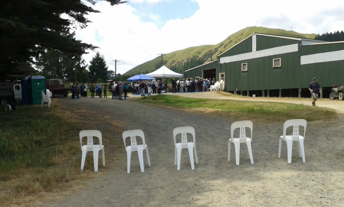 ILS2017's tweet photo. Listening to Roger's health and safety briefing #nzfarming #ILS2017 https://t.co/ecuHEBdGkl