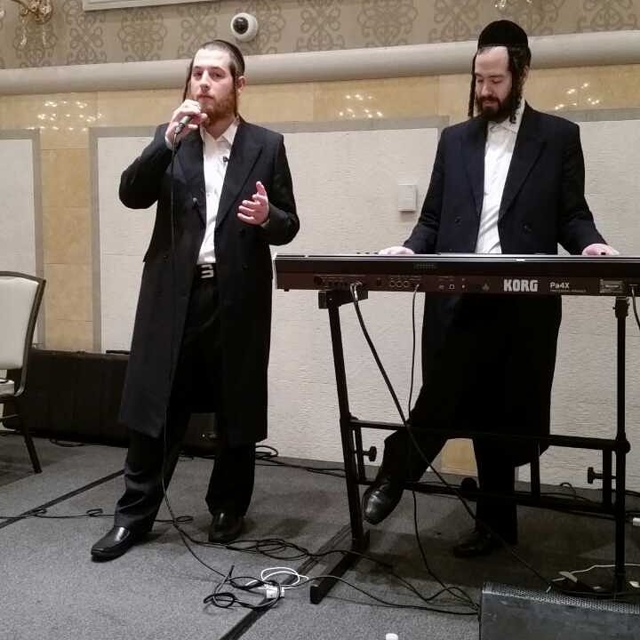 Wedding tonight in the YSV hall in Monsey, <a href="/mendystekel/">Mendy Stekel</a> on keys.