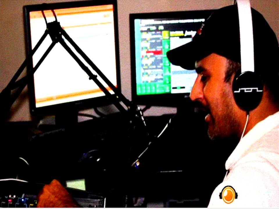 zonadjfm's tweet photo. Musica mezclas y accion eso es #ZonaDj a nivel nacional con los mejores Dj´s Nacionales e Internacionales https://t.co/CUSg9hr1lK