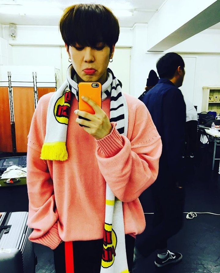 Fan22113's tweet photo. I'm sad I have to leave you Double Bees 🐝 again...
GOODNIGHT~ 💗💗💗
•Stay healthy
•Dont skip meals
•Dont stay up to late
•Be safe
•If someone is doing something horrible to you (in a bad way) DM me
•You are all beautiful no matter what
•LOVE YOU ALL 🐝💛🐝💛🐝 https://t.co/jvYWJW8EgU
