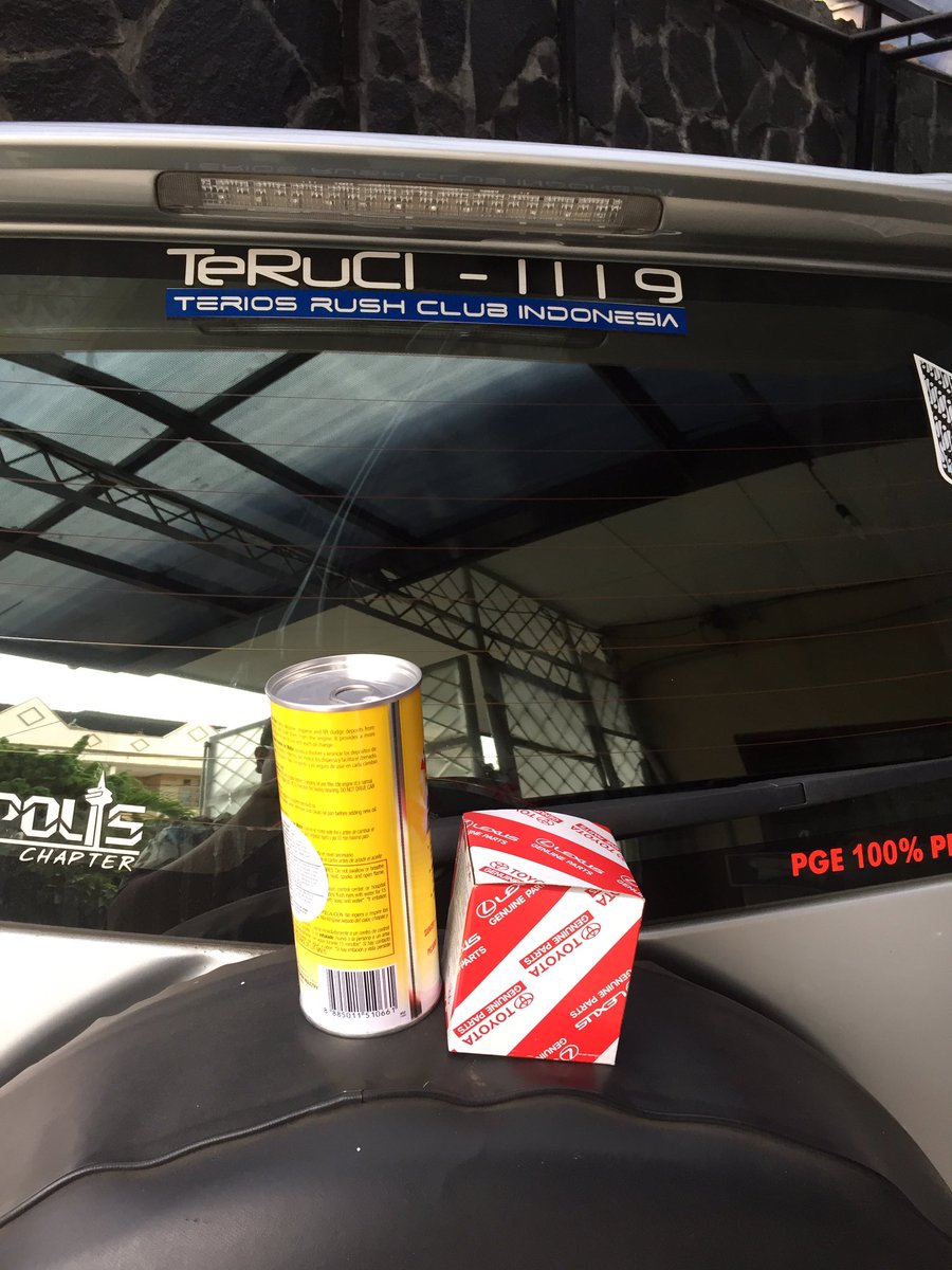 rejadado's tweet image. Ready kopdar ganti oli #pertaminafastron di BOM OC. Siapin engine flush (sayang @Pertaminalub tdk keluarin) &amp;amp; filter oli. fastron gold 0w-20 siap mengaliri nadi2 mesin saya. #mor3lyfe @pertamaxind @pertamina @mor3lyfe @OfficialFastron @toyotaid @AfandiAnwar @toariefblack