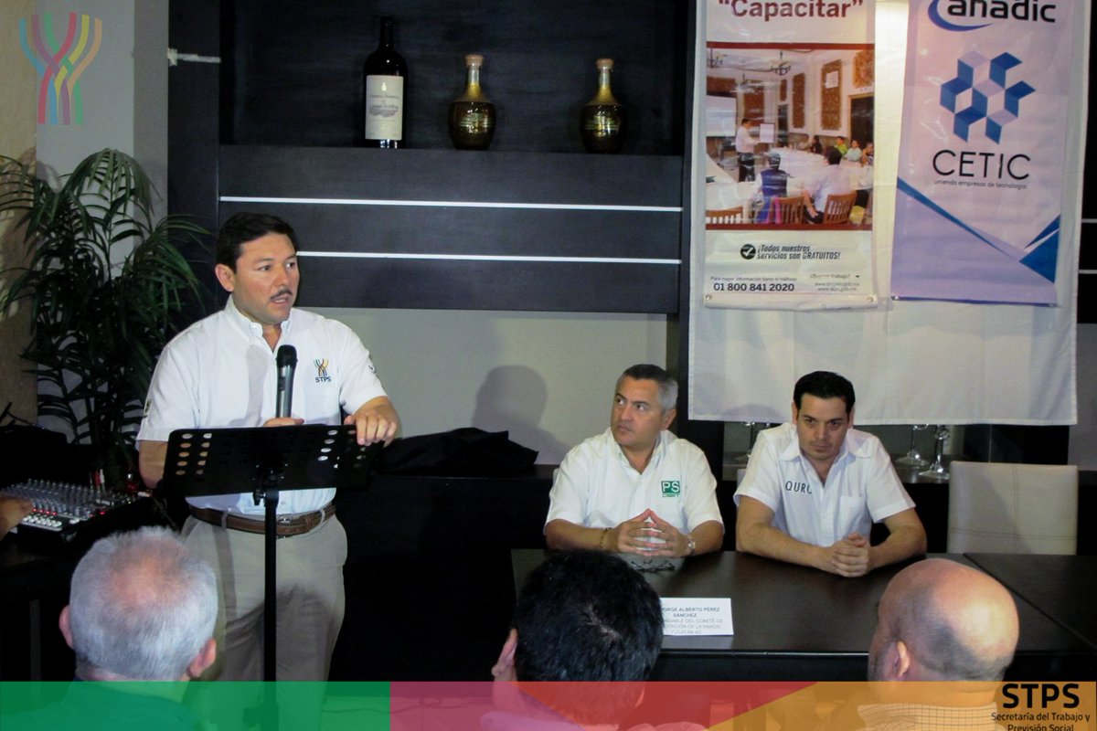STPSYUC's tweet photo. El titular de la STPS, Enrique Castillo Ruz, firmó un convenio con el presidente de la #ANADIC, Simón Casares Heredia, con el objetivo de seguir mejorando el capital humano en la entidad. https://t.co/LUX1N0j50U
